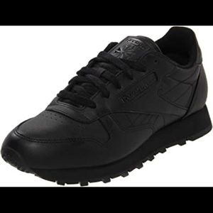 Reebok Women's Classic Leather Shoe Black/Black/Black 6.5